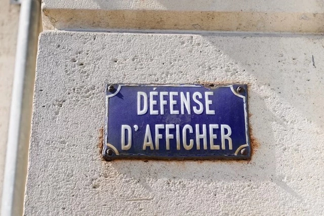 Défense d'afficher